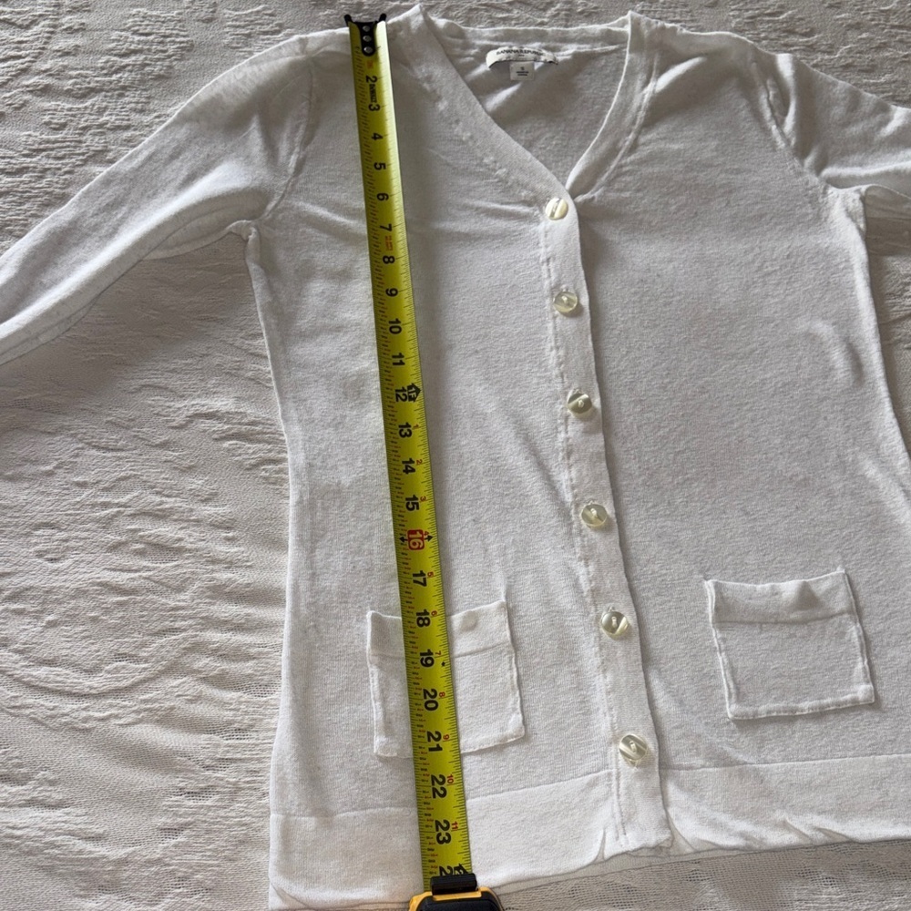 Banana Republic Women's White Cardigan Sweater Gently Loved S - Picture 6 of 10